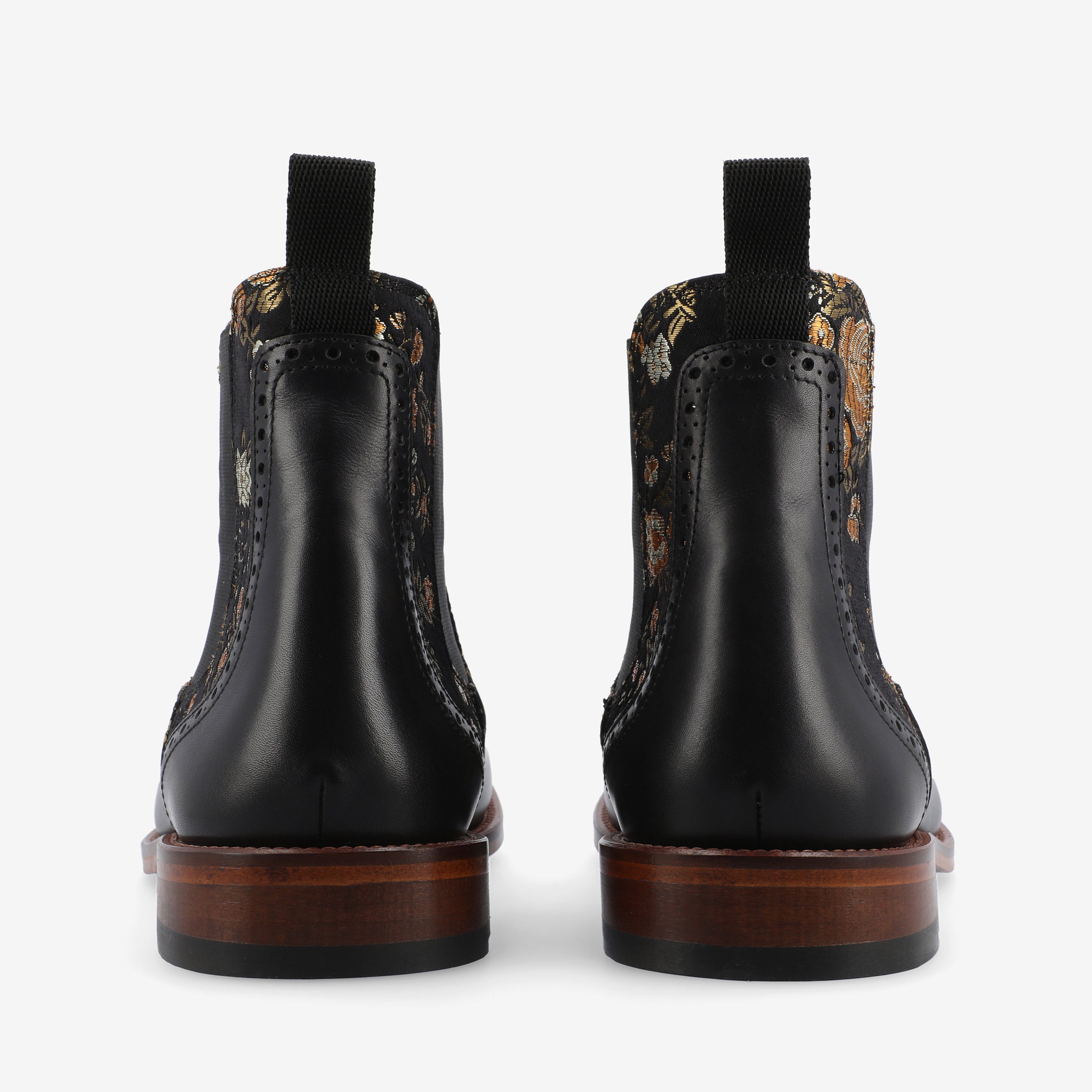 The Valencia Chelsea Boot in Eden Noir 6 The Valencia Chelsea Boot in Eden Noir